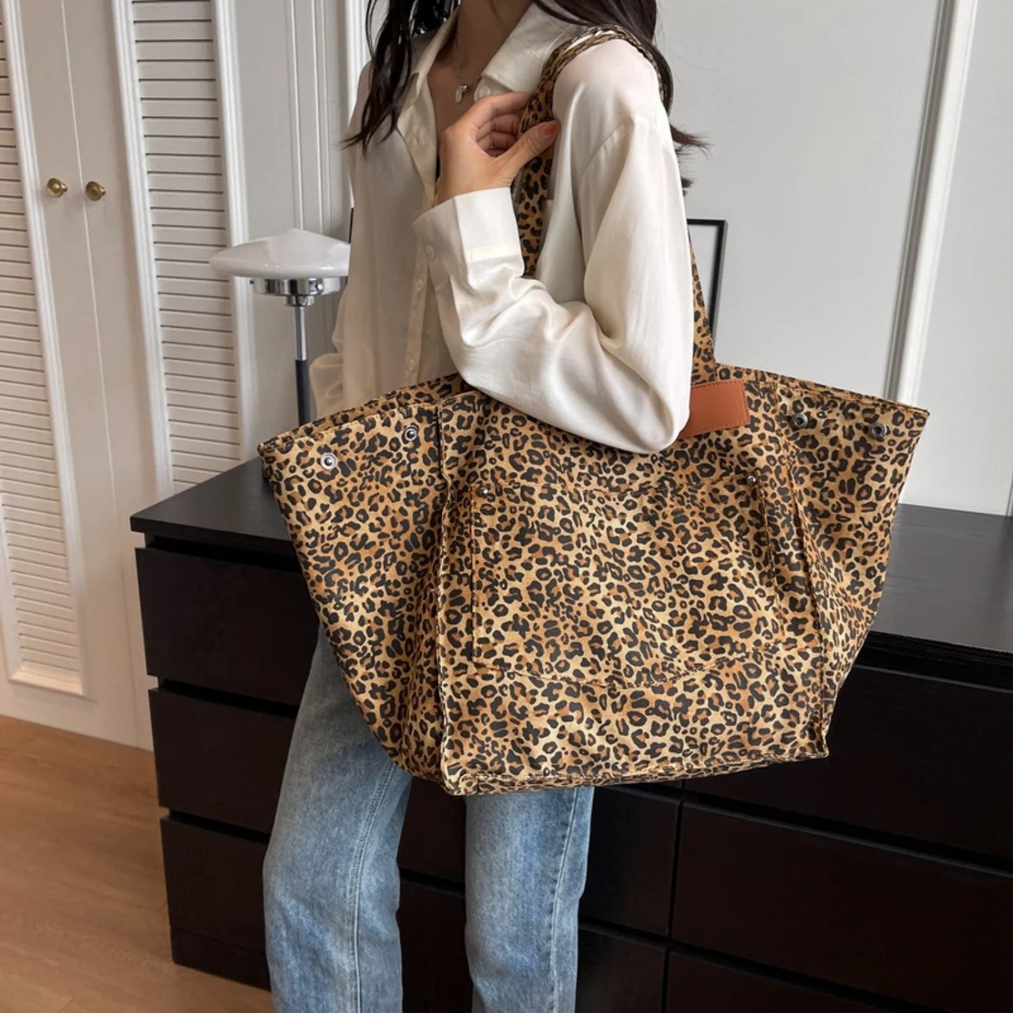 Leopard Pattern Large Capacity Tote Handbag